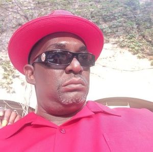 Meet your Posher, Lavert